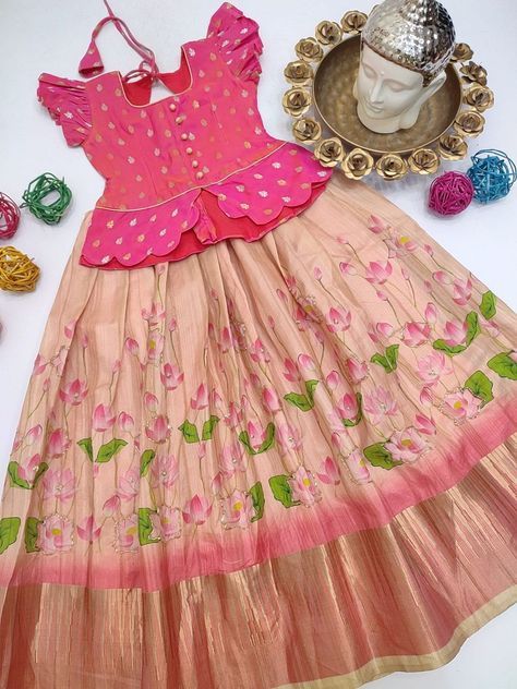 Indian Dresses For Kids, Frocks For Kids, Kids Party Wear Dresses, Kids Dress Collection, Kids Blouse Designs, Kids Lehenga, Kids Frocks Design, Kids Dress Patterns