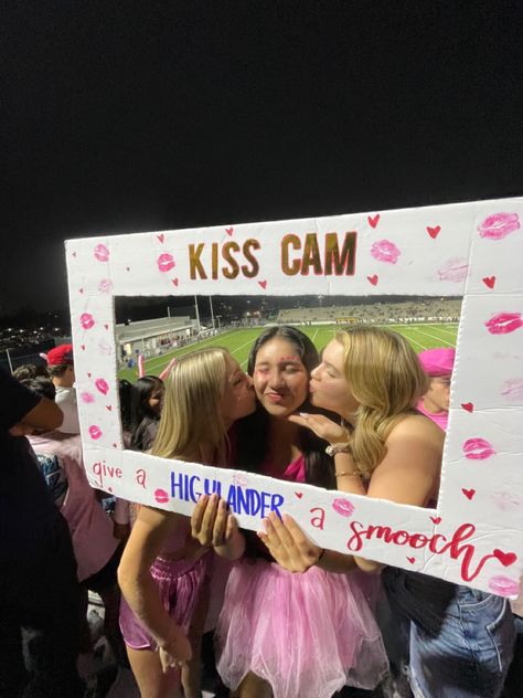 Kiss Cam Football Game Poster, Leadership Poster, Senior Year Planning, Spirit Day Ideas, Senior Year Fun, Friday Night Football, Kiss Cam, Fb Games, Homecoming Games