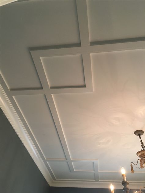 Ceiling details Ceiling Molding Ideas, Ceiling Light Ideas, False Ceiling Design Ideas, Ceiling Remodel, Accent Ceiling, Ceiling Design Ideas, Ceiling Trim, Interior Ceiling Design, Design Ceiling