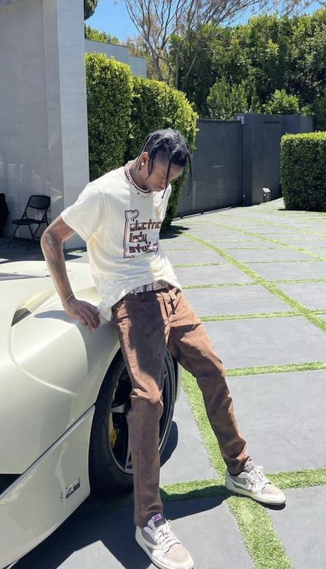 Travis Scott Outfits Ideas, Travis Scott Shoes Outfit, Travis Scott Songs, Indie Fashion Men, Travis Scott Outfits, Travis Scott Fashion, Men Streetwear Outfits, Travis Scott Shoes, Rapper Travis Scott