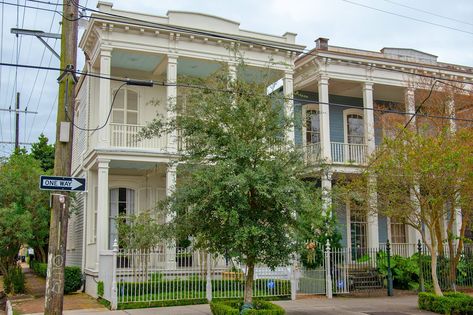 Magazine Street in New Orleans - A Popular Shopping Street along the Mississippi River – Go Guides Magazine Street New Orleans, Southern Art, Equestrian Statue, Street Mural, Live Oak Trees, Garden District, Historic Mansion, Bourbon Street, Mississippi River