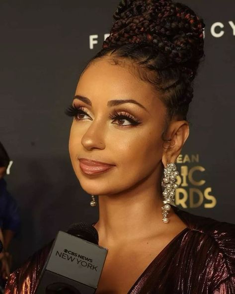 #SwagHerAppreciationPost Today's appreciation is for the lovely #MelaniniQueen #Singer #SongWriter #Actress #Mya Mya Marie Harrison, known simply as Mya, is a multi-talented American singer, songwriter, and actress. 🎤 Born on October 10, 1979, in Washington, D.C., Mya's career has been nothing short of remarkable, spanning over two decades. 🌟 #RhythmAndSoul 🎶 Mya's soulful voice and mesmerizing R&B hits have captivated audiences worldwide. With chart-topping tracks like "Case of the Ex," "M... Mya Harrison, Glossy Lips Makeup, Caribbean Music, For The Culture, Photo Grouping, Feminine Art, Celebrity Trends, October 10, Glossy Lips