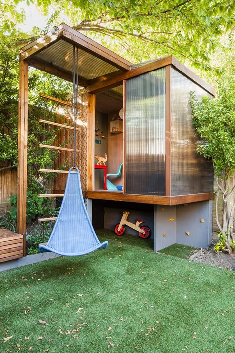 The Study House by Studio 30 Architects - At the end of the garden there is a playhouse, designed by Bredenkamp for his son as a miniature version of the main house. It features a wooden frame that supports a cantilevered polycarbonate box. Backyard Playhouse, Build A Playhouse, Outdoor Play Areas, Outdoor Play Area, Playhouse Outdoor, Play Spaces, Backyard Playground, Backyard Play, Backyard For Kids