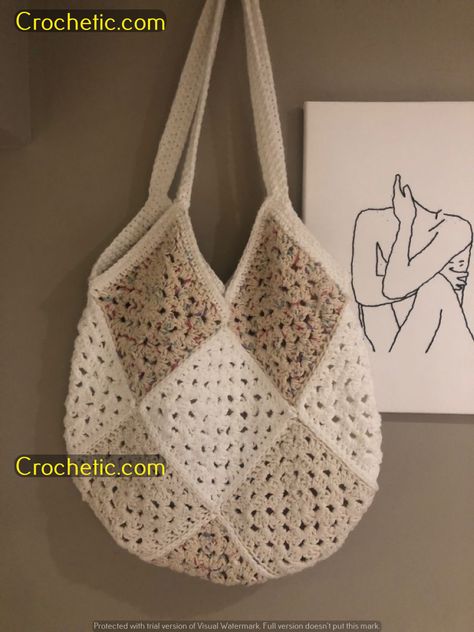 "Bewitched Stitches: Kawaii Halloween Crochet Crafts" Crotchet Bags Aesthetic, Crochet Tote Bag Granny Squares, Cute Crochet Tote Bag, Tote Bags Crochet, Trendy Crochet Bag, Crochet Tote Bags, Granny Square Tote Bag, Tote Bag Crochet, Bag Pattern Free