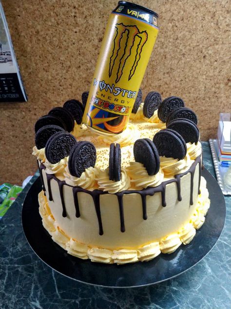 Monster Drink Cake, Monster Energy Cake, Monster Drink, Monster Wall, Monster Pictures, Rockstar Energy Drinks, Gamer Party, Rockstar Energy, Monster Energy Drink