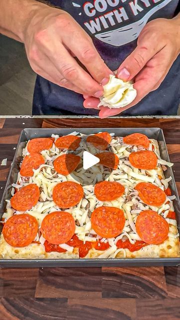 Food Dudes on Instagram: "Hot Pocket Stuffed Crust Pizza #easyrecipe #cooking #pizza Recipe by @thejoshelkin" Hot Pocket Stuffed Crust Pizza, Hot Pocket Pizza, Stuffed Pizza Crust, Dinner Reciepes, Pizza Type Recipes, Food Dudes, Pizza Pockets Recipe, Hot Pocket Recipes, Pizza Dishes