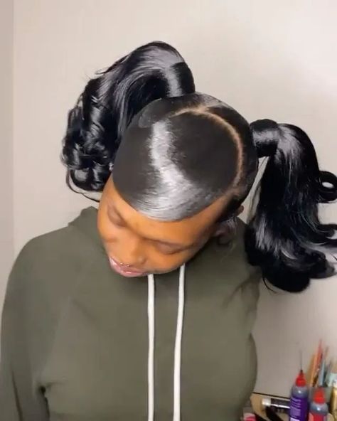 Double Pigtails, Hair Inspiration Straight, Best Ponytail Hairstyles, Swoop Hairstyles, Best Ponytail, Long Ponytail Hairstyles, Bun With Curls, Barbie Ponytail, Ebony Hair