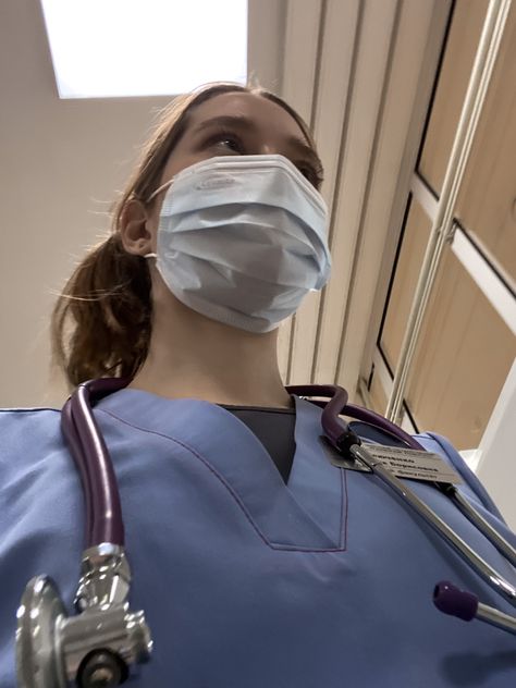 Medical Intern Aesthetic, Medicine Student Aesthetic, Neurosurgeon Aesthetic, Med Student Aesthetic, Med Aesthetic, Doctor Aesthetic, Abby Jimenez, Medical Study, Nursing Motivation