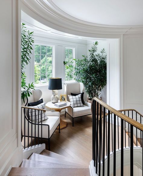 Liz Caan & Co. (@lizcaan) • Instagram photos and videos Liz Caan, Wellesley Massachusetts, Sitting Nook, Stair Landing, French Colonial, New England Homes, Colonial Architecture, Mansions Luxury, Open Concept Kitchen