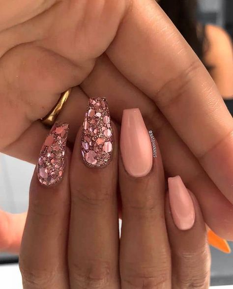 Nails Simple Design, Princess Nail Designs, Coral Pink Nails, Princess Nail Art, Acrylic Nails Natural, Nagellack Trends, Coral Nails, Her Nails, Nails Simple