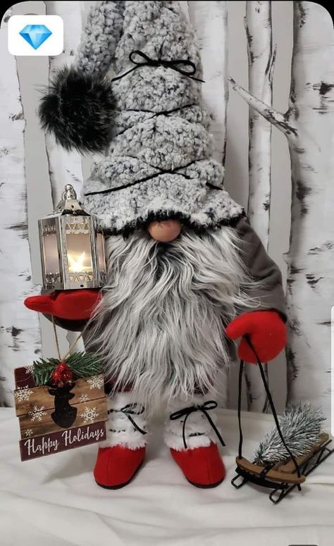 Christmas Knomes, Gnome Tutorial, Nordic Gnomes, Adornos Halloween, Gnomes Diy, Diy Gnomes, Gnomes Crafts, Scandinavian Christmas, Holiday Diy