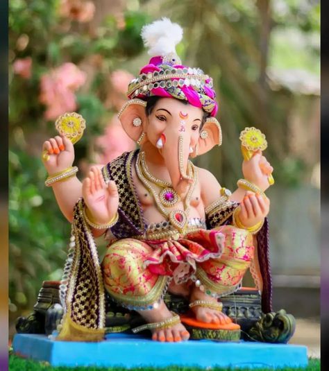 Ganpati Bappa Idol For Home, Ganpati Bappa Murti For Home, Ganpati Bappa Murti, Pic At Home, Ganpati Photography, Ganpati Pic, Gauri Decoration, Ganpati Idol, Ganesh Ji Images