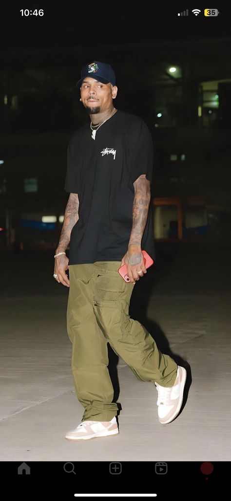 Chris Brown Outfits Swag, Chris Brown Fits, Chris Brown Style Outfits, Chris Brown Fashion, Black Pyramid Chris Brown, Chris Brown Aesthetic, Aura Clothing, Chris Brown Outfits, Wattpad Characters