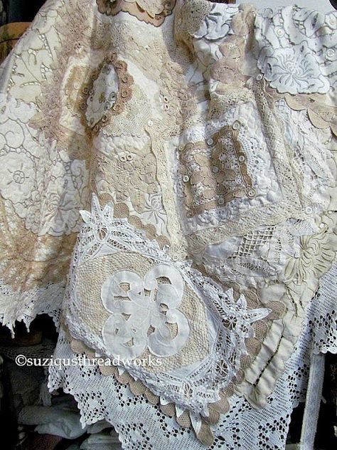 Heirloom Quilts Ideas, Doily Art, Doilies Crafts, Lace Crafts, Crazy Patchwork, Heirloom Quilt, Lace Doily, Crazy Quilting, Linen Quilt