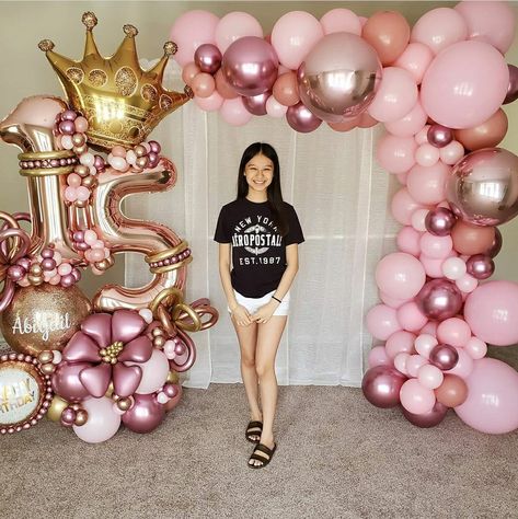 Quince Backdrop, 15th Birthday Decorations, Happy Birthday Mommy, Balloon Gifts, Surprise Birthday Decorations, Balloon Bouquet Diy, Deco Ballon, Surprise Her, Quinceanera Decorations