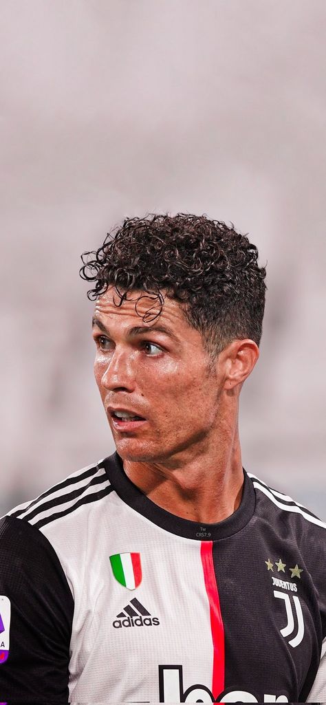 Ronaldo Juventus Hairstyle, Ronaldo Juventus Wallpapers, Ronaldo Hair, Cristiano Ronaldo Hairstyle, Cr7 Juventus, Cristiano 7, Cristiano Ronaldo Young, Ronaldo Style, Cristiano Ronaldo Style