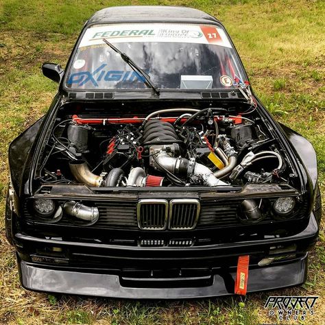 444whp BMW E30 4.4 V8 Single Turbo 💪🏼 Owner:@drift.mike 🔧 Follow:@ProjectOwnersClub ☠️ Website – www.ProjectOwnersClub.com (LINK IN BIO) -… E30 Drift, Bmw Car Models, Bmw Turbo, Carros Bmw, Bmw E30 M3, Bmw Engines, Bmw Motors, Bmw I, Bmw E34