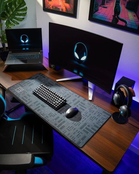 Alienware👽👾, PC, Laptop 💻, Headphone 🎧, Keyboard ⌨️, Mouse. #alienware #pc #laptop #pcgaming #headphones🎧 #keyboard