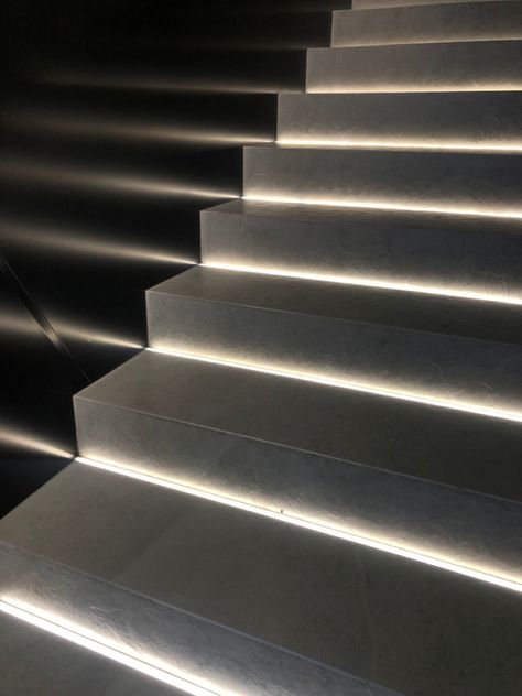 Kenaf Design, External Steps, Led Staircase, Staircase Lighting Ideas, Stairs Lighting, Concrete Staircase, Step Lights, House Staircase, Concrete Stairs