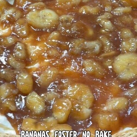 Bananas Foster No Bake Cheesecake - Cooker of Deliciousness No Bake Banana Cheesecake, Banana Foster Cheesecake, Banana Foster Cake Recipe, Bananas Foster Cake, Banana Foster Recipe, Bake Cheese, Banana Foster, Banana Dessert Recipes, Banana Cheesecake