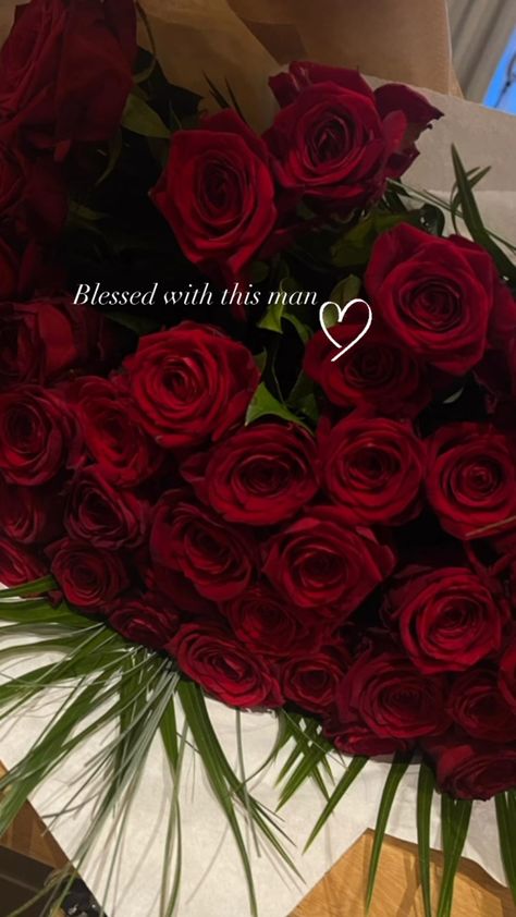 Rose Day Caption For Boyfriend, Gift From Boyfriend Caption, Bouquet Of Flowers Ig Story, Rose Day Instagram Story, Love You Captions, 5 Anniversary Quotes, Wedding Stories Instagram, Captions For Flowers From Boyfriend, Birthday Gift Caption