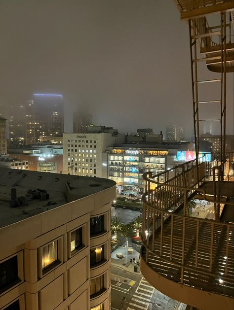 Apartment In San Francisco, San Fran Apartment, San Francisco Home Interior, Bernal Heights San Francisco, University Of San Francisco Aesthetic, Apartment From Outside, San Francisco Night Aesthetic, San Francisco Apartment Aesthetic, San Francisco Bedroom