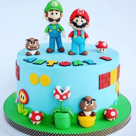 Luigi Cake, 3ds Nintendo, Mario Und Luigi, Mario Birthday Cake, Mario Bros Cake, Super Mario Cake, Super Mario Bros Birthday Party, Super Mario Bros Party, Super Mario Odyssey