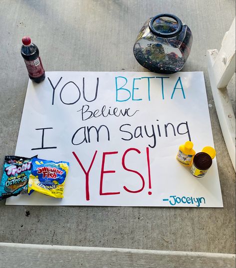 Hoco Proposals Ideas Saying Yes, How To Say Yes To Hoco Poster, Answering To Dance Ideas, Yes To Dance Posters, Dance Reply Poster Ideas, Hoco Acceptance Posters, Hoco Response Ideas Funny, Yes Prom Posters, Ways To Answer Back To Sadies