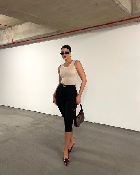 Jess Hunt | @ysl | Instagram Jess Hunt Outfit, Jess Hunt, Women's Workwear Fashion, Work Wear Outfits, Casual Work Wear, Casual Workwear, Casual Work Outfit, Accessories Style, Ideas Outfit