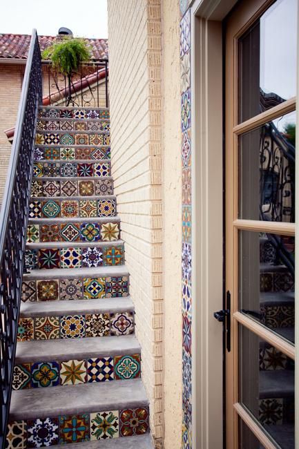 patchwork decoration patterns in modern interior design with tiles Outdoor Nook, Terasse Ideas, Mediterranean Staircase, Modern Tile Designs, Colorful Tiles, Patchwork Tiles, Tile Stairs, Nook Ideas, Modern Tiles