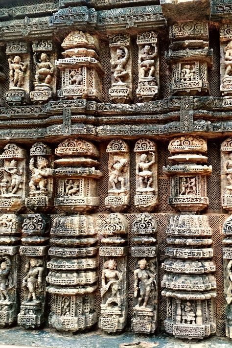 kalinga architecture konark sun temple Kalinga Architecture, Konark Sun Temple, Architecture Studies, Sun Temple, Indian Sculpture, Tourist Places, Angkor, Architecture Fashion, Beautiful Architecture