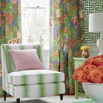 Custom drapes and upholstery! Contact us to freshen up you home and add a spring touch to it. Chinoiserie Drapes, Chinoiserie Curtains, Pink Curtain, Curtains Green, Green Chinoiserie, Modern Chinoiserie, Green Room Decor, Funky Chairs, Shabby Chic Curtains