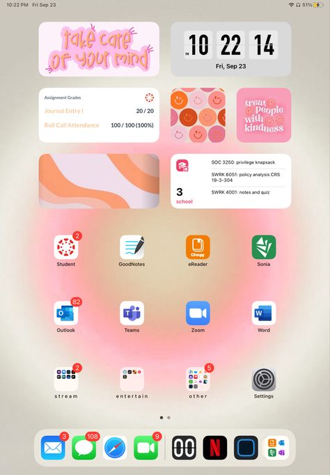 Ipad 16 Ios, Asethic Ipad Homescreen, Ipad Set Up Ideas Homescreen School, Fun Ipad Apps, Pink Ipad Setup Homescreen, Ipad Homescreen Ideas Vertical, Ipad Organisation Aesthetic, Asthetic Ipad Organization, Ipad Home Screen Layout Aesthetic Pink