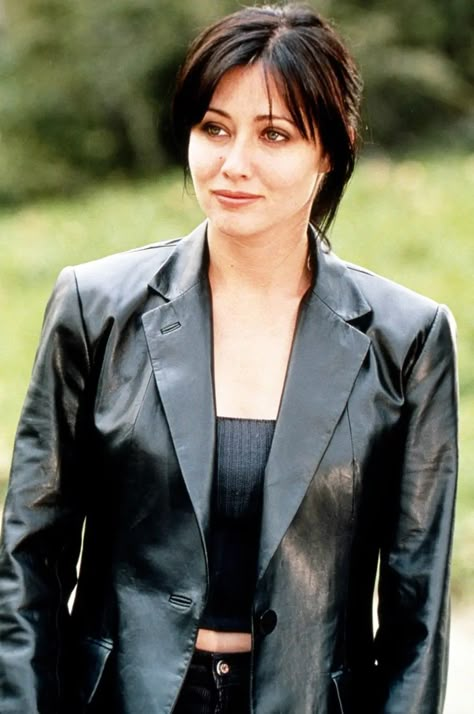 Shannon Dorothy, Shannen Doherty Charmed, Stephen Baldwin, Jae Suk, Capsule Wardrobe Women, Holly Marie Combs, Charmed Tv, 21 Jump Street, Michael Landon