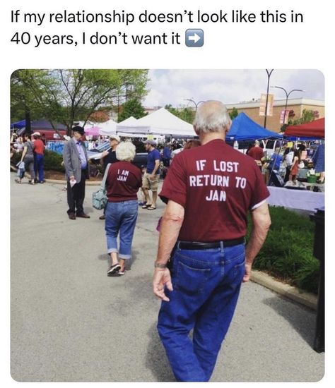 People Holding Hands, Elderly Couples, Old Couples, Nicholas Sparks, Matching Couple Shirts, The Perfect Guy, Serious Relationship, Charlie Chaplin, Old People