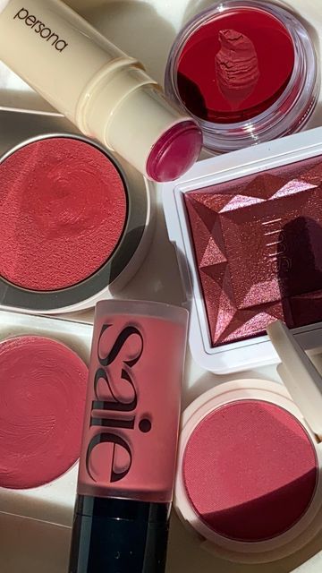 Blackberry Makeup, Blush Aesthetic, Putty Blush, Berry Makeup, Kim Makeup, Best Blush, Berry Blush, Burgundy Makeup, Blush Shades