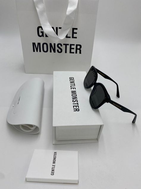 Sunglasses Packaging Design, Eyewear Packaging, Creative Sunglasses, Sunglasses Packaging, Elegant Sunglasses, Gentle Monster Sunglasses, Smart Packaging, Customized Packaging, Sunglasses Box