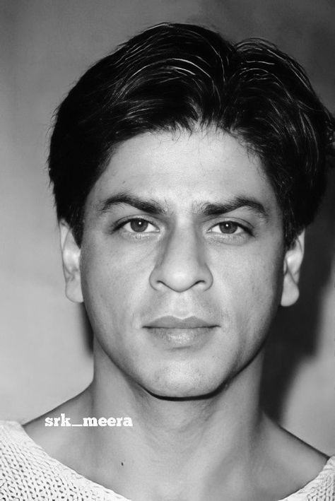 Shah Rukh Khan Black And White, Ms Dhoni Face Photo, Shahrukh Khan Black And White, Shah Rukh Khan Sketch, Srk Portrait, Srk Black And White, Shahrukh Khan Sketch, Srk Sketch, Srk Drawing