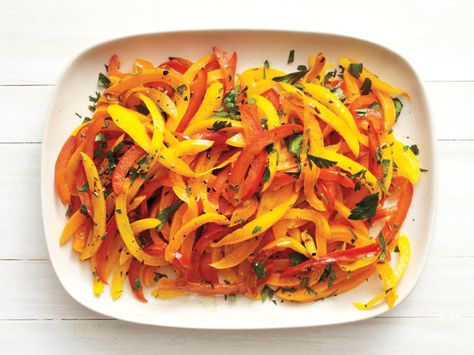 Bell Pepper Salad recipe from Food Network Kitchen via Food Network Pepper Slaw Recipe, Bell Pepper Salad, Pepper Salad, Bell Pepper Recipes, Sweet Bell Peppers, Onion Salad, Slaw Recipes, Couscous Salad, Food Network Magazine