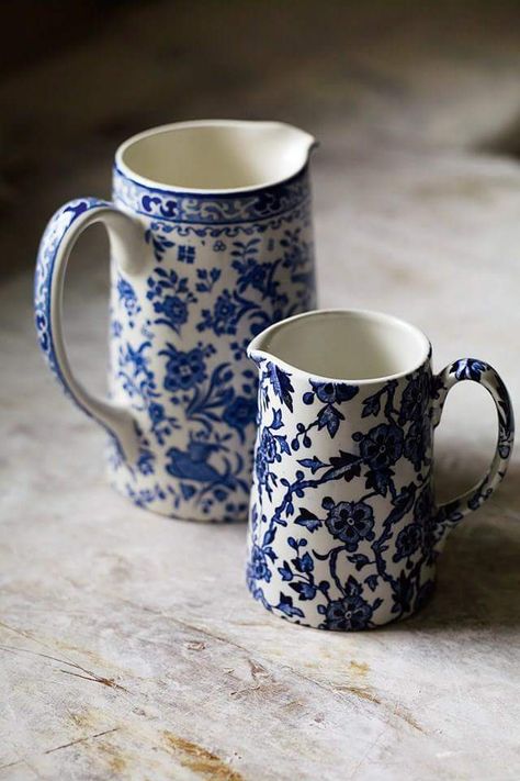 Burleigh Metallic Glaze, Patterned Plates, Blue Pottery, Blue And White China, Behind The Scene, Chinese Ceramics, Antique Ceramics, Stoke On Trent, Blue Willow