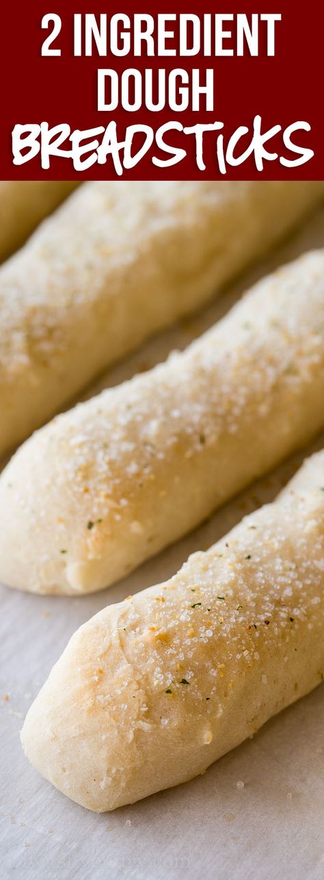 WOW! I was blown away at how delicious and easy these 2 ingredient dough garlic breadsticks are! My family LOVED this super easy bread! via @iwashyoudry 2 Ingredient Garlic Bread, Greek Yogurt Rolls, Super Easy Bread, Easy Breadsticks, Ww Bread, 2 Ingredient Dough, Yogurt Bread, Bread Sticks Recipe, Garlic Breadsticks