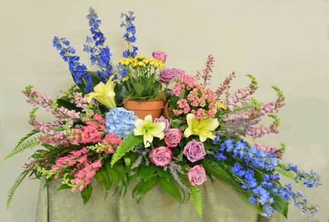 Florist Ideas, Casket Spray, Casket Flowers, Casket Sprays, Arrangement Ideas, Floral Ideas, Clay Pots, Flower Shop, Fresh Flowers