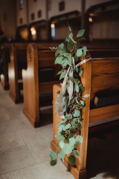 Church Pew Flowers, Wedding Pew Decorations, Pew Markers, Pew Flowers, Wedding Church Decor, Pew Decorations, Wedding Pews, Aisle Decorations, Pew Ends