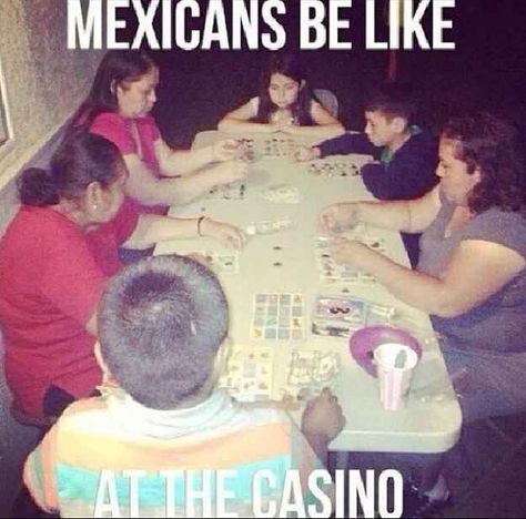 This very serious game of Loteria. | 26 Jokes Only Mexicans Will Understand Mexican Funny Memes, Mexican Jokes, Funny Spanish Jokes, Mexican Memes, Spanish Jokes, Mexican Humor, Humor Mexicano, Funny Spanish Memes, Funny Jokes To Tell