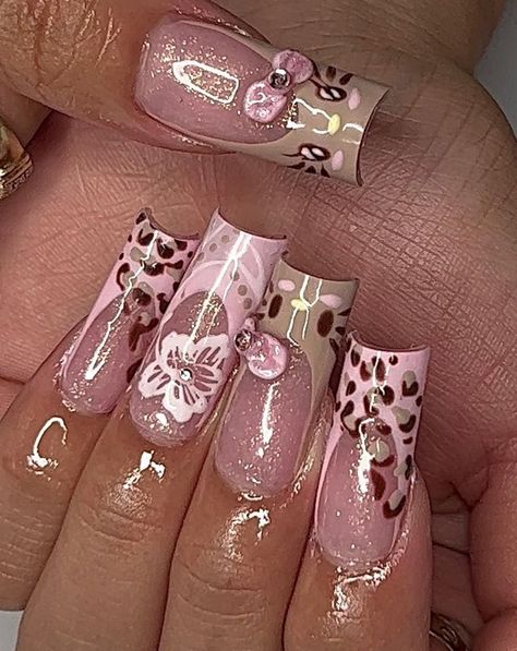 Girly Acrylic Nails, Hello Kitty Nails, Classy Acrylic Nails, Really Cute Nails, Acrylic Nails Coffin Pink, Soft Nails, Unique Acrylic Nails, Cat Nails, Bling Acrylic Nails