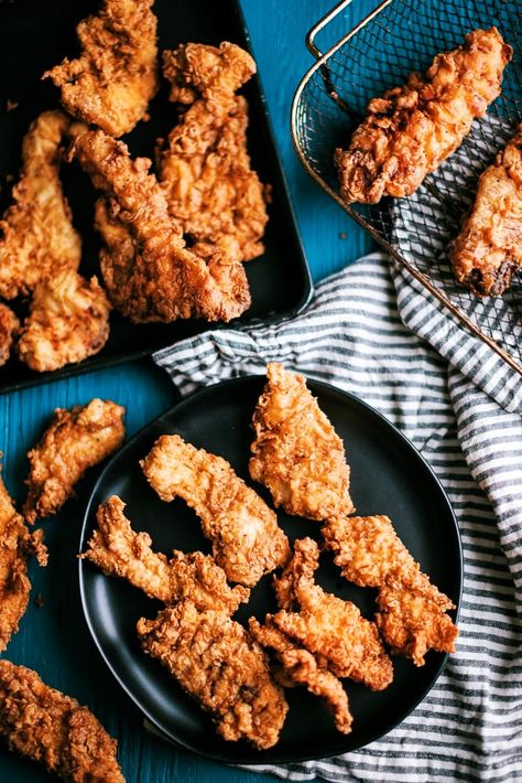 Copycat Popeyes Chicken Tenders, Popeyes Spicy Chicken Tenders Recipe, Popeyes Spicy Chicken Sandwich, Popeyes Blackened Chicken, Pdq Chicken Tenders Recipe, Pan Fried Chicken Tenders, Spicy Chicken Tenders, Good Fried Chicken, Popeyes Chicken