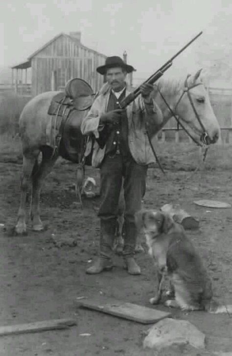 Old picture Old West Outlaws, Old West Photos, Western Photo, Cowboy Pictures, Wild West Cowboys, Wilde Westen, Into The West, American Frontier, History Photos