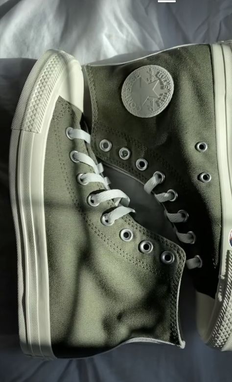 Green Chuck Taylors, Sage Converse, All Star Converse High Tops, Cute Converse Shoes, Converse Design, Converse Aesthetic, Cute Converse, Converse High Top, All Star Converse