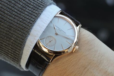 Some @laurent_ferrier goodness for the end of the weekend. This rose-gold micro-rotor will be up Monday! Laurent Ferrier, Geneva Watch, Vintage Timepiece, Live Picture, Telling Time, Swiss Made, Sport Watches, Swiss Watches, Coco Chanel