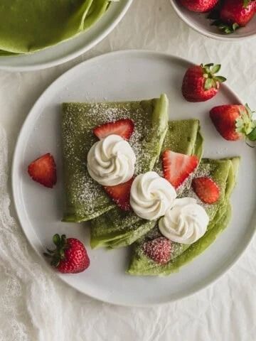 Earl Grey Waffles with Mixed Berries | Sift & Simmer Matcha Cafe, Matcha Recipe, Crepe Cake, Matcha Green Tea Powder, Crepe Recipes, Fruit Breakfast, Bbq Pork, Vegetarian Cooking, Matcha Green Tea